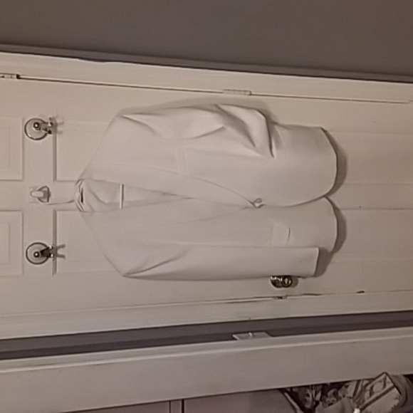 White first nighter dinner jacket all white no stains wore once - Picture 2 of 4